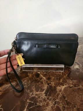 Coach Darcy Black Leather Large  Wristlet EUC